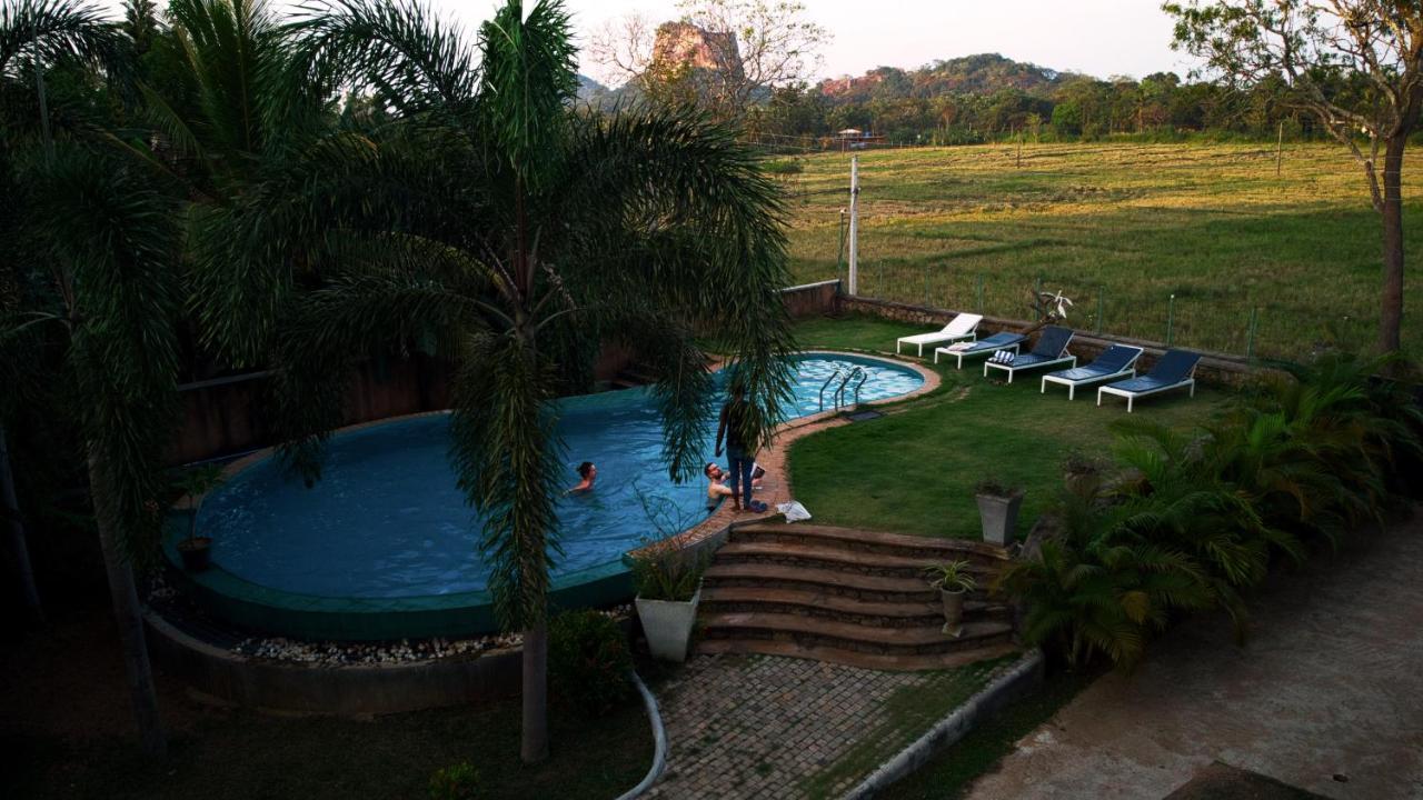 Royal Rock Sigiriya Exterior foto
